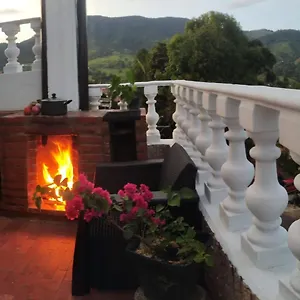 El Balcon De Montanas , Medellín Colombia
