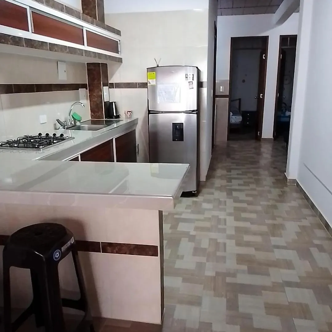 Comodo Apartamento Central En Barrio Semi Rural ビリャビセンシオ アパート